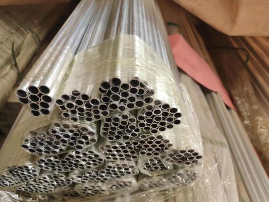 Spezieller Status Schweißrohr aus Aluminium 100% QC Prüfung Härte Quadrat/Runde Rohrlösung
